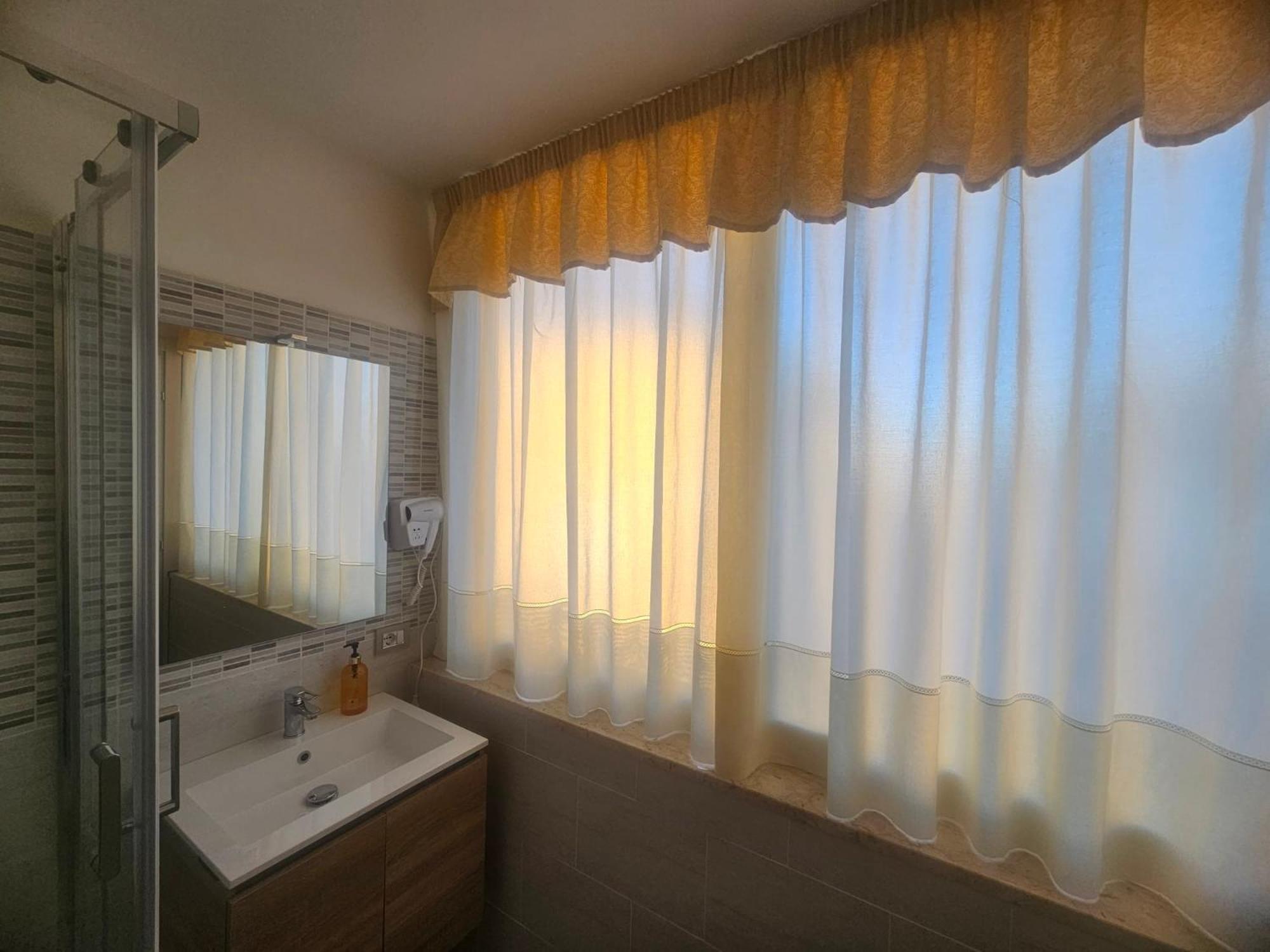 Golden House Sicily Hotel Catania-Fontanarossai nemzetközi repülőtér Kültér fotó